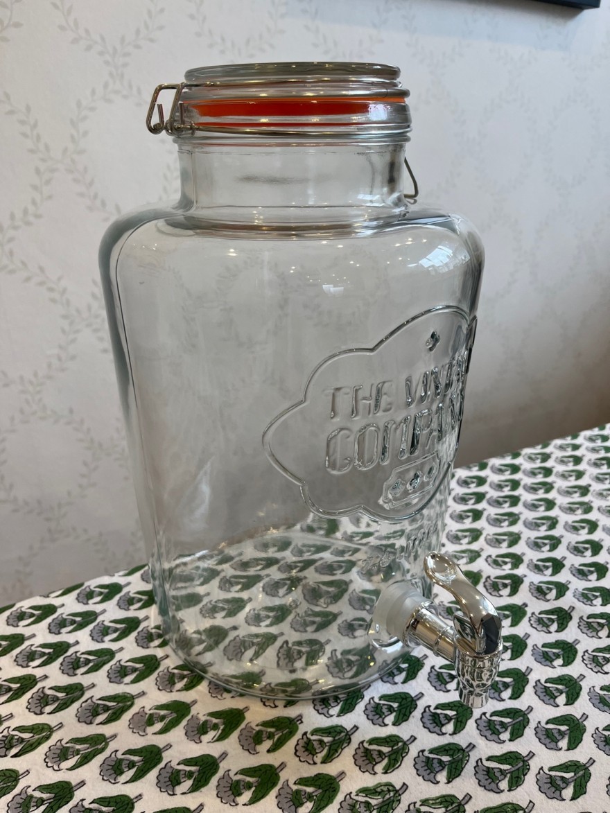 Glass drinks dispenser 1